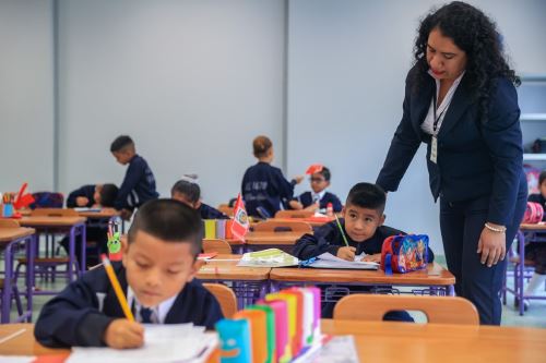 Si bien el país logró avances significativos, persisten desafíos importantes para la educación, reconoce el estudio del CNE. Foto: CNE/Difusión.