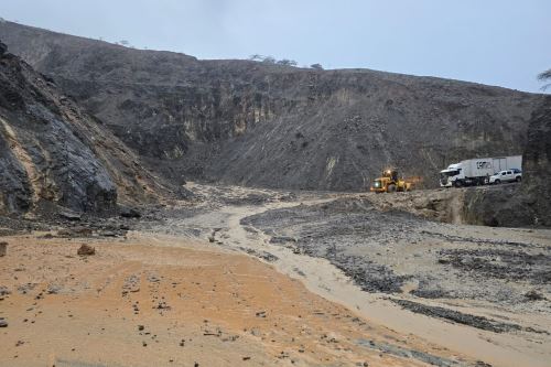 Sector de la carretera Interoceánica Norte afectado por deslizamientos. Foto: ANDINA/difusión.