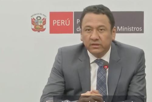 El ministro de Desarrollo Agrario y Riego, Angel Manero, participó en conferencia de prensa. Foto: Captura TV