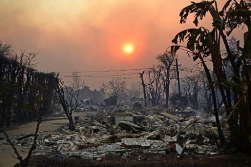 Destrucción y desolación han dejado a su paso los incendios en California. Foto: AFP