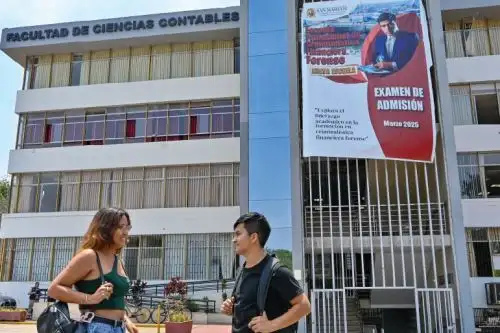 Muchos de los profesores de esta carrera provienen de la Contraloría General de la República. Foto: ANDINA/Difusión