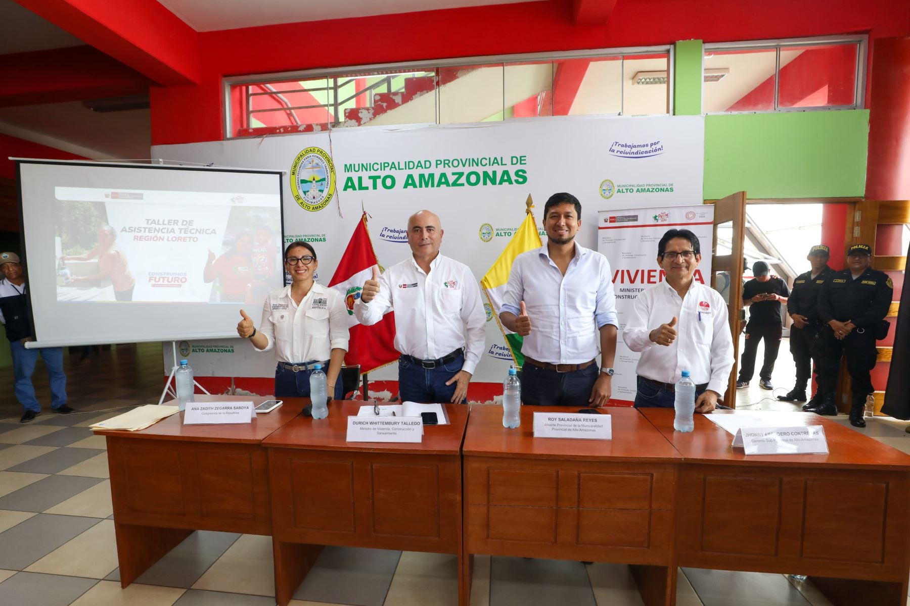 El taller de asistencia técnica, organizado por el Ministerio de Vivienda, Construcción y Saneamiento, se desarrolló en el auditorio del estadio municipal de Yurimaguas. Foto: ANDINA/MVCS