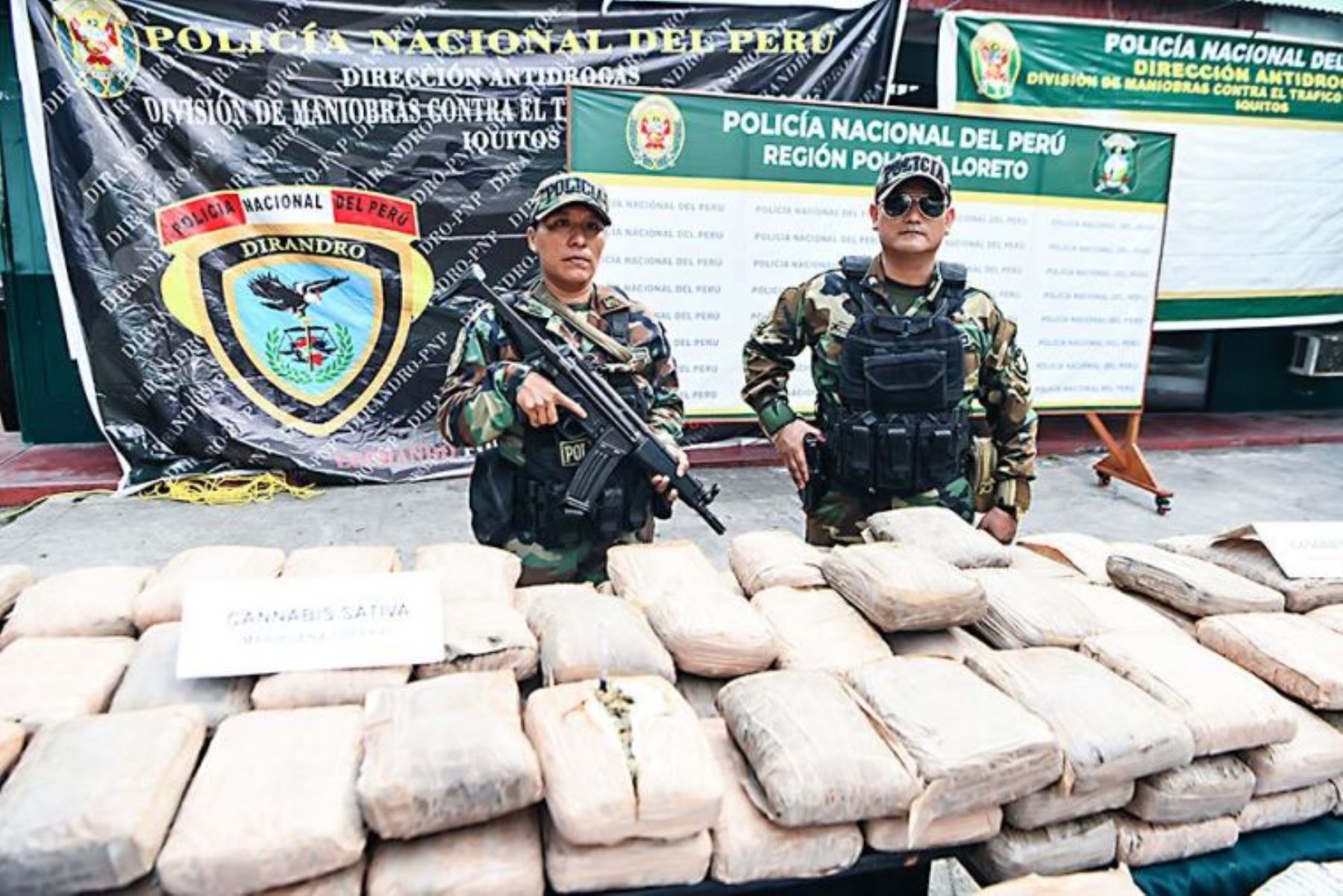 El titular del Mininter explicó que en 2019 la Dirección Antidrogas (Dirandro) de la Policía Nacional del Perú (PNP) logró decomisar 61.4 toneladas de drogas; en el 2020 fueron 60.7 toneladas; en 2021, 76.9 toneladas; en 2022, 85.4 toneladas; y en el 2023, 104.5 toneladas. Foto: Mininter