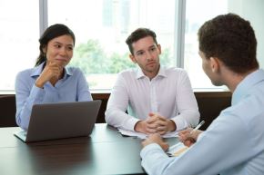 El networking es fundamental para los jóvenes profesionales. ANDINA/Difusión