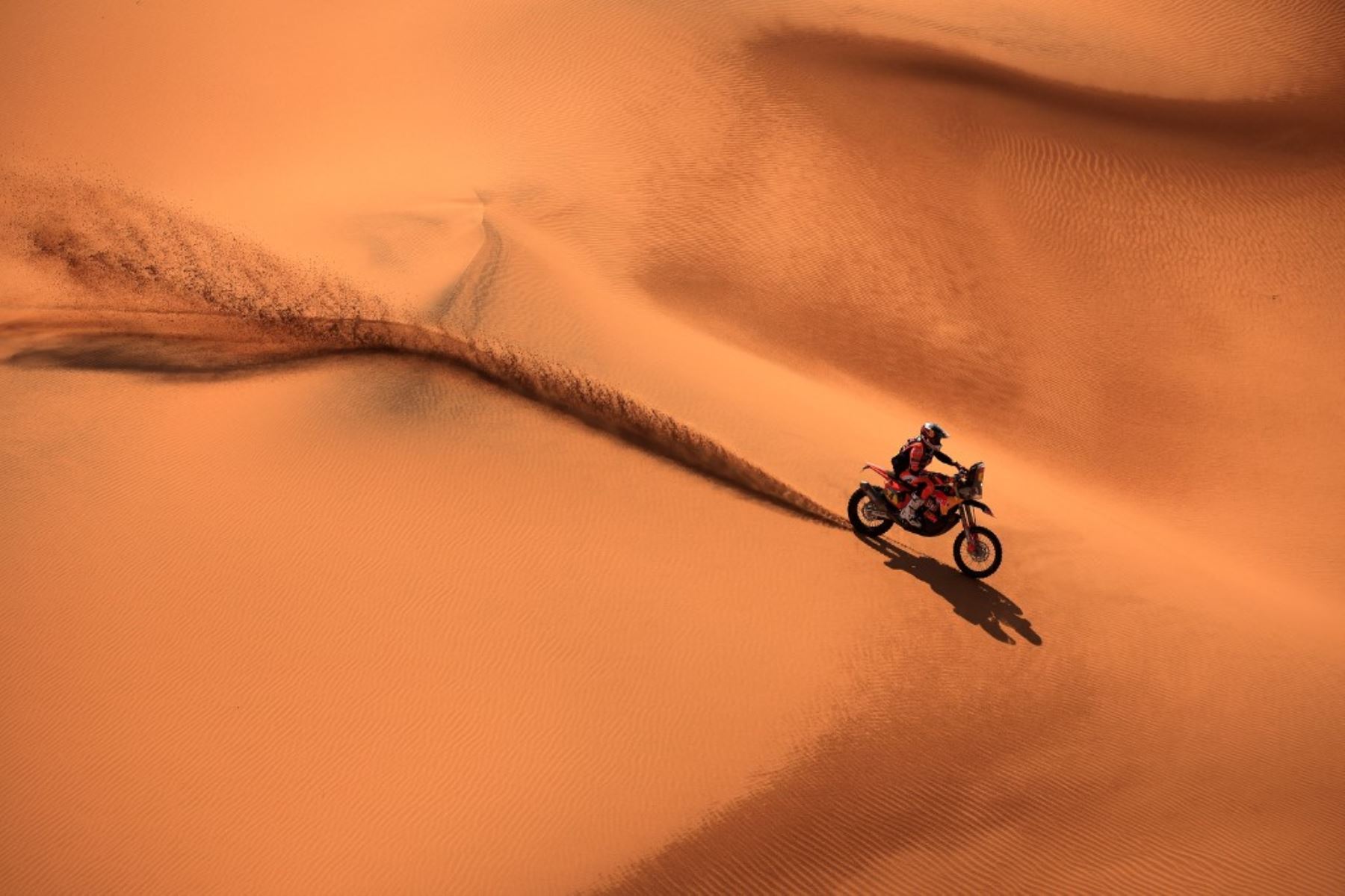 El piloto australiano Daniel Sanders compite durante la Etapa 8 del Rally Dakar 2025, entre Al Duwadimi y Riad, en Arabia Saudita, el 13 de enero de 2025. Foto: AFP