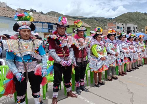 Pueblos originarios de la provincia de Angaraes, región Huancavelica, revivieron el Hatun Tinkuy Anccara, una ancestral costumbre donde participan las autoridades de las diversas comunidades de esta jurisdicción. Foto: Flor Hidalgo