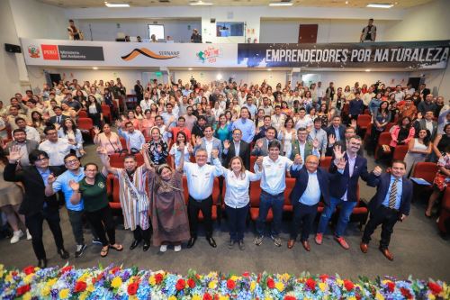 Presidenta Dina Boluarte participa en lanzamiento de fondo concursable "Emprendedores por Naturaleza"