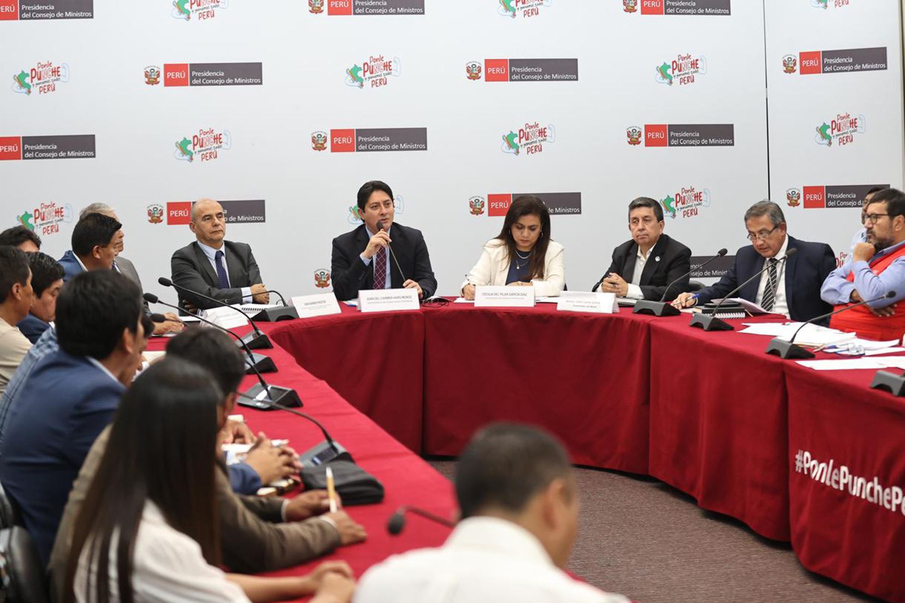 La Presidencia del Consejo de Ministros lideró una reunión con autoridades provinciales y distritales de Puno para instalar el Grupo de Trabajo para la Atención de la Problemática de Contaminación Ambiental de la Cuenca del Río Ramis. Foto: PCM.