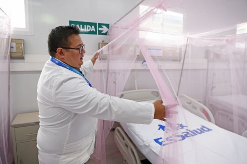 Presentación de nuevas camas hospitalarias para pacientes con dengue en hospital de EsSalud en San Martín de Porres