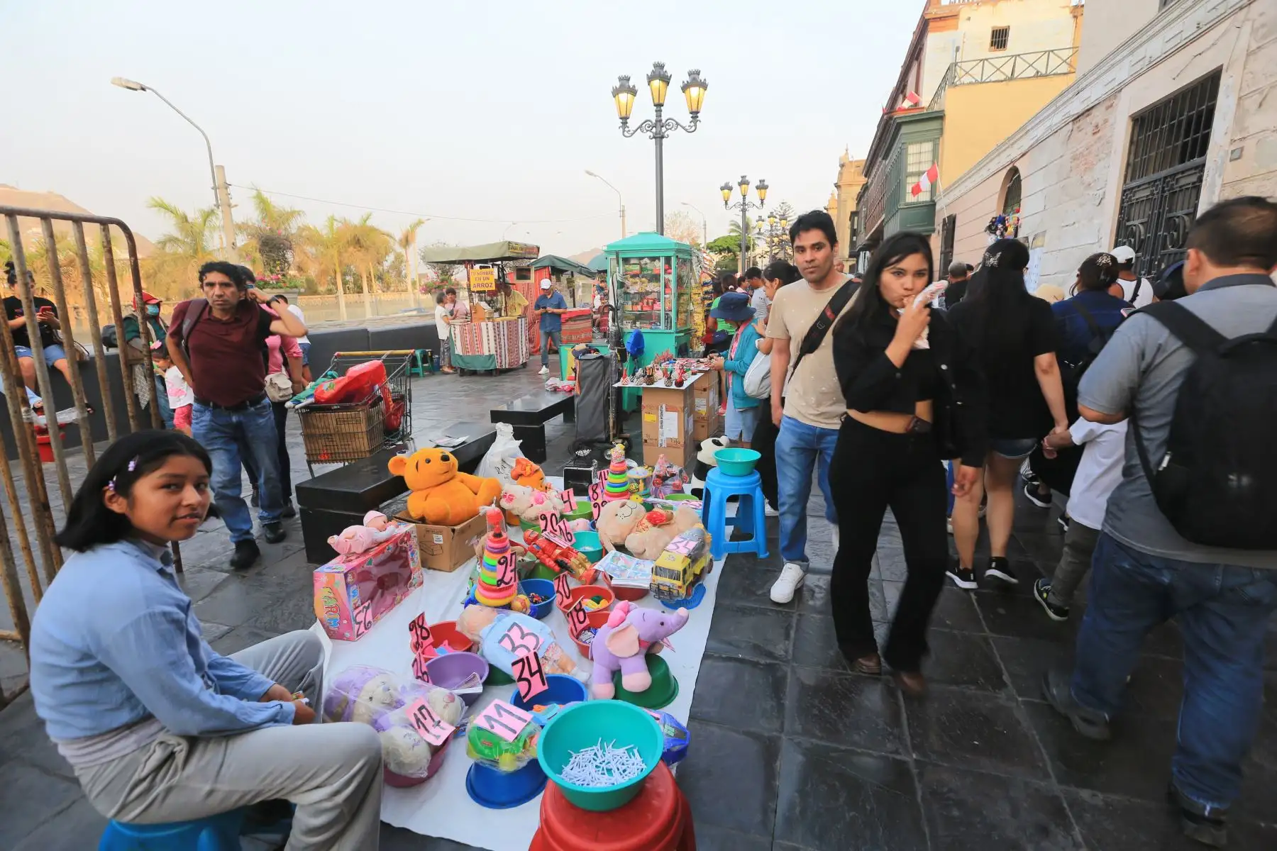 Gran pasacalle, que recorre los jirones Lampa, Junín, la Plaza Mayor, Carabaya, Huallaga, de La Unión y la plazuela Rosa Merino.foto:andina/Hector Vinces.