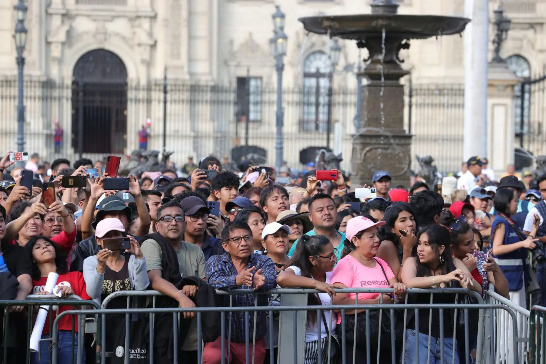 Limeños disfrutaron de una gran jarana criolla por el 490 aniversario de Lima. Foto: ANDINA/Melina Mejía
