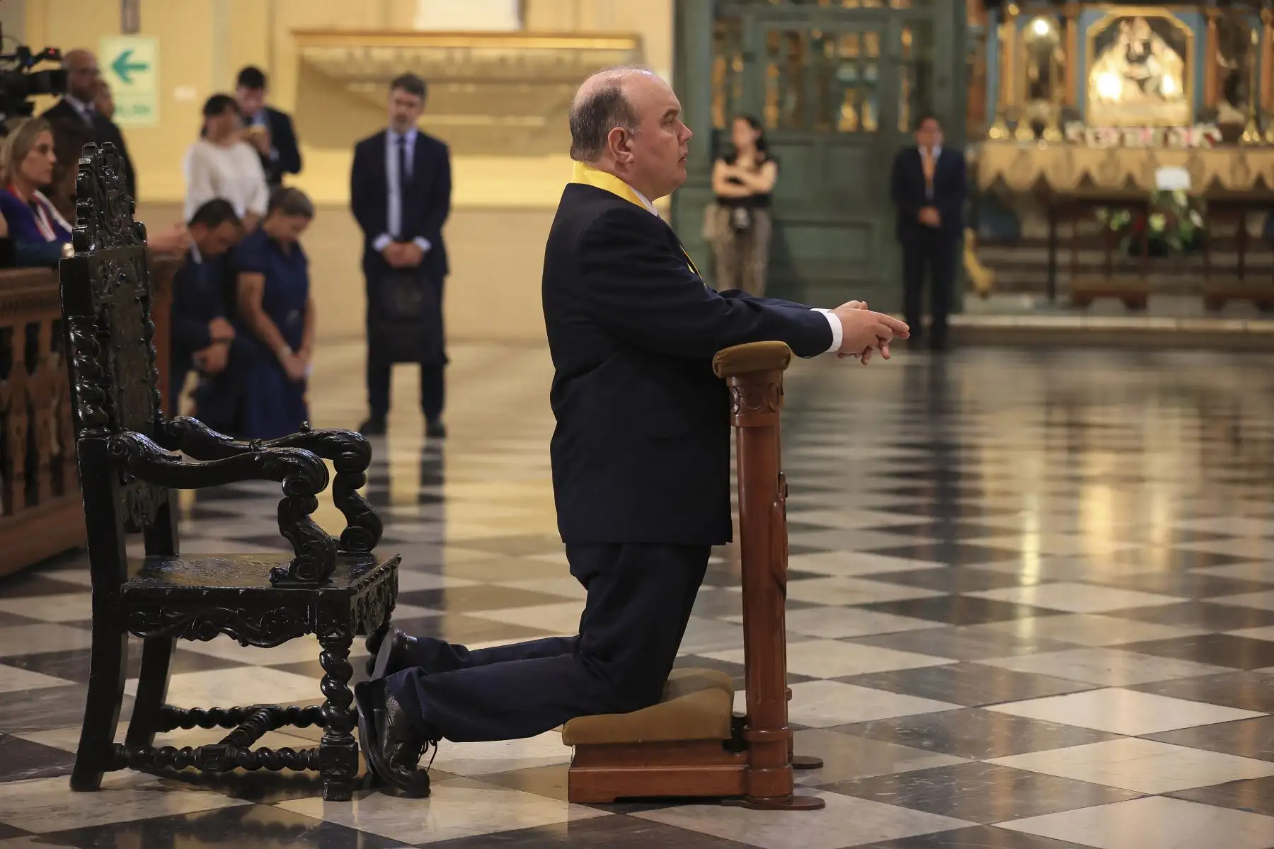 El alcalde de Lima, Rafael López Aliaga, acompañado de autoridades municipales y congresistas, participó de la Misa y Te Deum por el 490 aniversario de la ciudad de Lima. Foto: ANDINA/Jhonel Rodríguez Robles