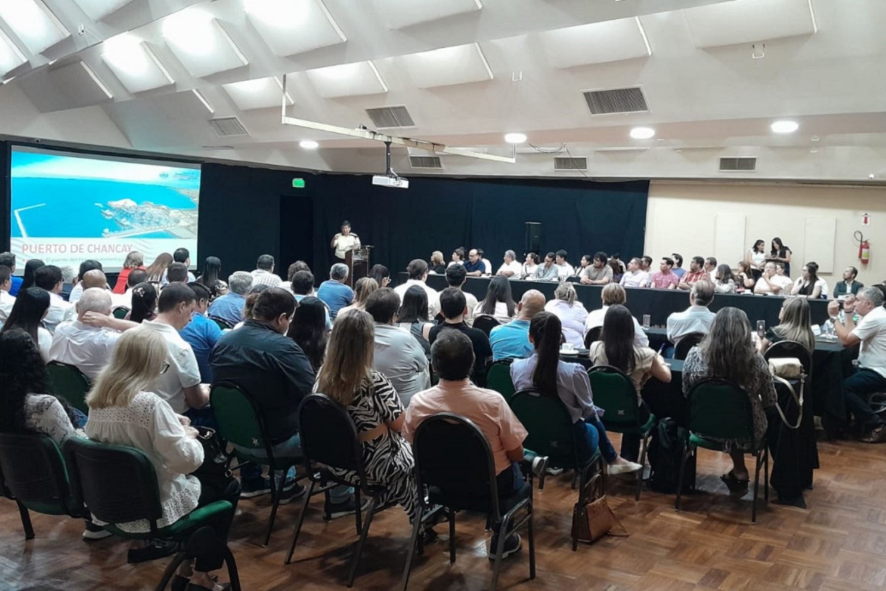 Cámara de Comercio de Santa Cruz en Bolivia y la Municipalidad de Chancay celebraron un acuerdo para fortalecer los lazos comerciales y turísticos. Foto: Cortesía.