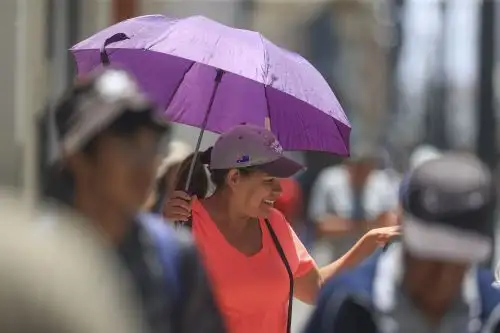El Indeci recomienda a la población aplicarse bloqueador y protector solar, si está expuesto a la radiación solar, así como usar sombreros de ala ancha y gafas con filtro ultravioleta.ANDINA/Jhonel Rodríguez Robles