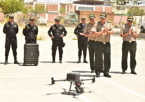 Policía presenta nuevo equipo tecnológico para reforzar lucha contra delincuencia