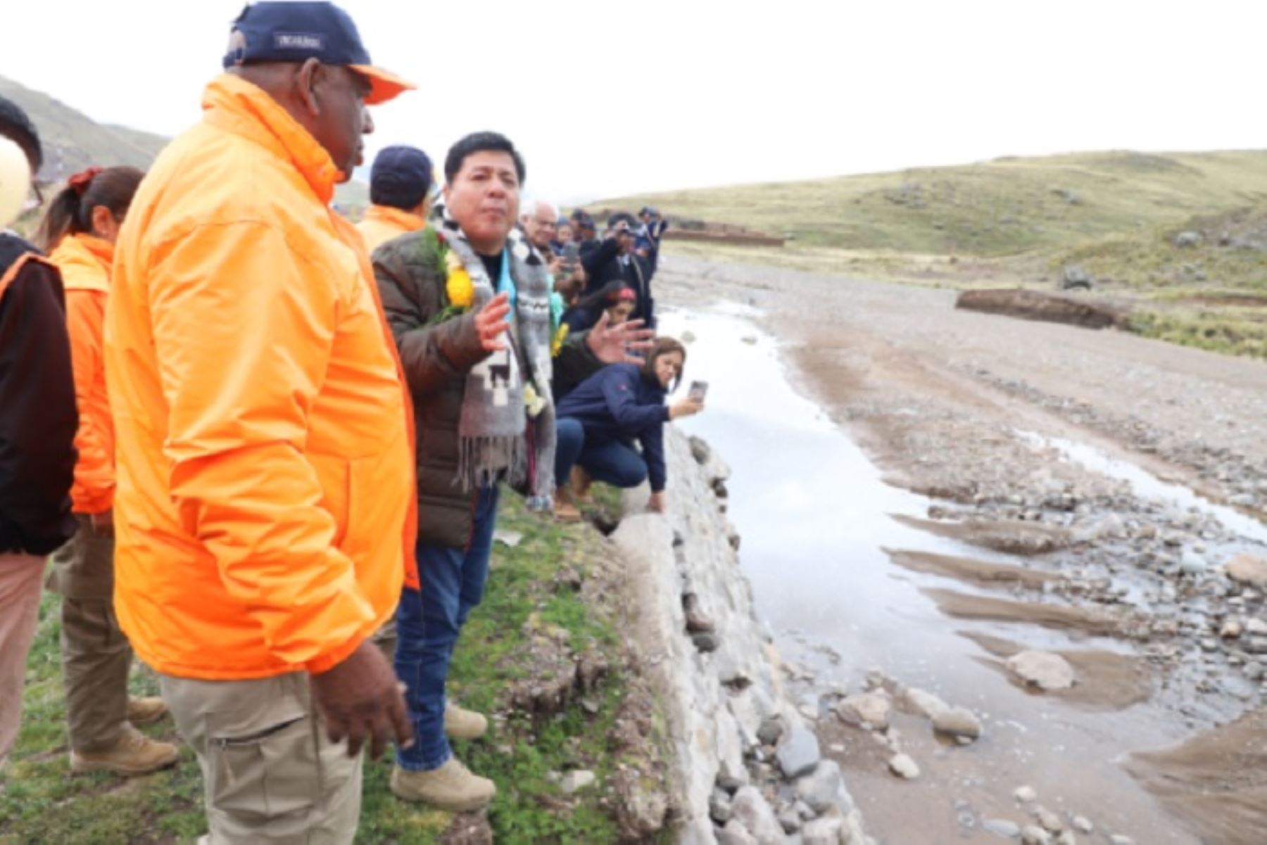 Se efectuó la verificación de zonas de alto riesgo como las riberas del río Compuerta, donde se visualizó el riesgo de desborde a infraestructura pública y viviendas.