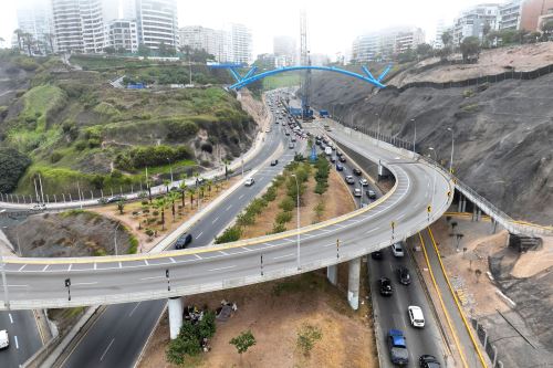 Congestión vehicular en la Costa Verde por cierre de la bajada Armendáriz