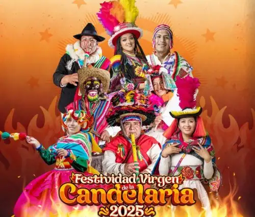 El día más importante es el 2 de febrero, día central de la fiesta, donde se celebra misa, veneración y procesión y el Concurso de Danzas Originarias, en el estadio monumental de la Universidad Nacional del Altiplano Imagen: Municipalidad Provincial de Puno
