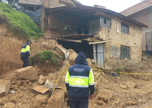 Una lluvia torrencial provocó el derrumbe de una vivienda rústica habitada por cinco personas en la provincia de Concepción, región Junín. Foto: Pedro Tinoco