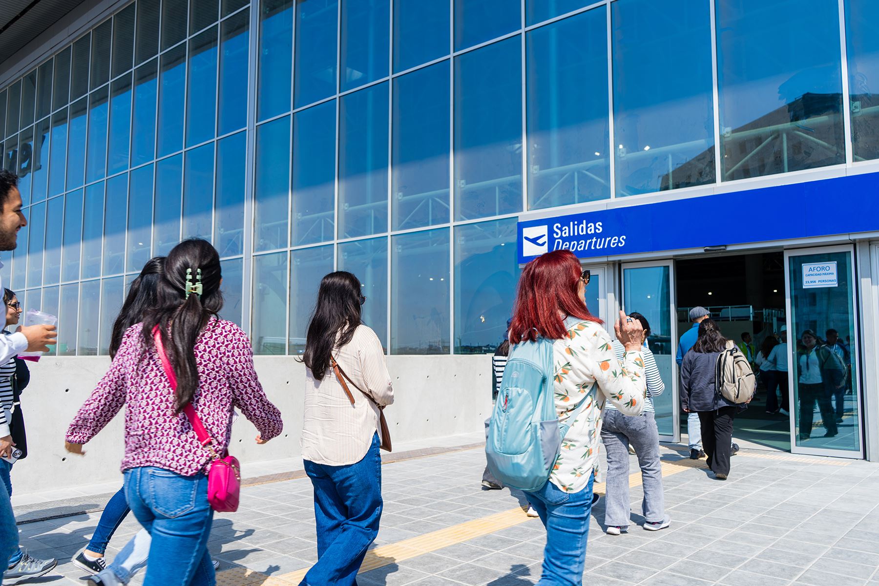 El nuevo aeropuerto Jorge Chávez ha informado que contará con 27 líneas de inspección de equipaje de mano. ANDINA/archivo