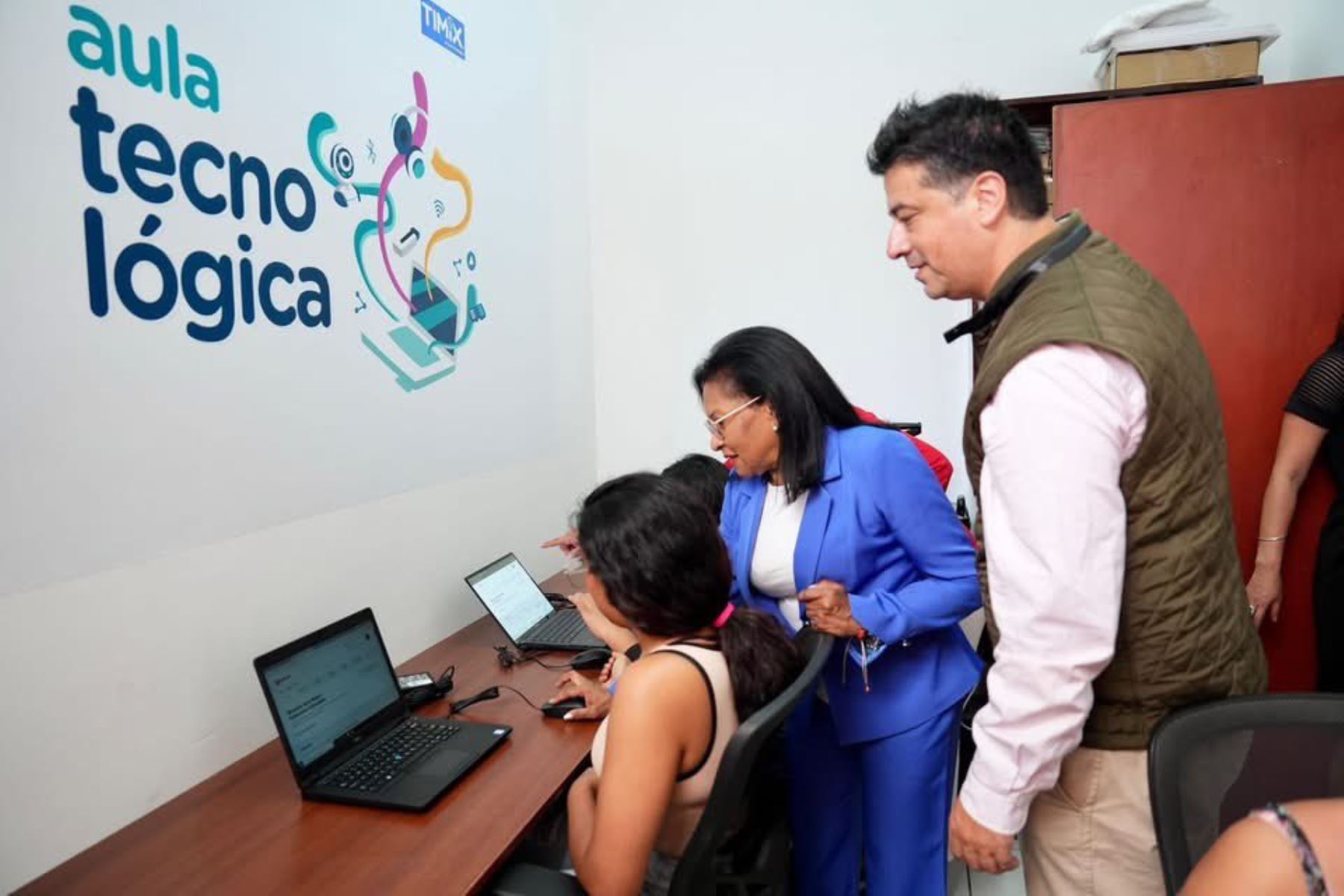 MIMP inaugura aula tecnológica para fortalecer aprendizajes de adolescentes del Inabif. Foto: ANDINA/Difusión.