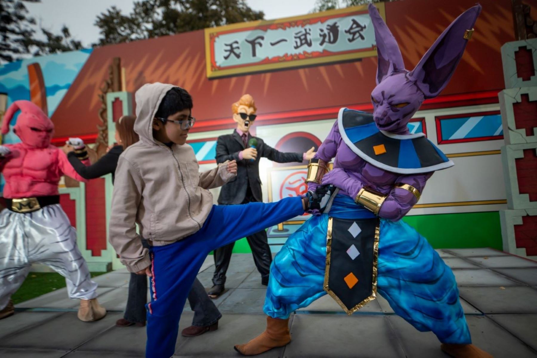 Goku, Vegueta, Akasa de Demon Slayer y otros personajes estarán presentes en el renovado Fan Fest 2025, que se realizará en el Circuito Mágico del Agua. Foto: ANDINA/Difusión