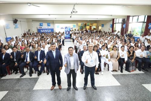 Para el 2025, el Cenares tiene el reto de ejecutar S/2,260 millones, afirmó el ministro de Salud, César Vásquez. Foto: ANDINA/Minsa