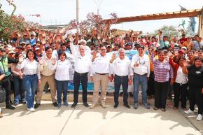 La reunión con gremios y asociaciones de pescadores y de turismo fue liderada por el ministro del Ambiente, Juan Carlos Castro. Foto: Minam