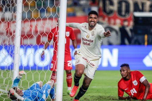 Universitario vence parcialmente a Panamá con un gol tempranero de Paolo Reyna