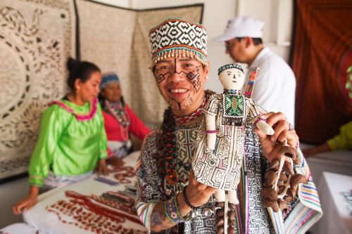 Más de 200 mujeres del pueblo indígena Shipibo-konibo participan en el Festival Intercultural “Non Shinanbo, nuestra inspiración” en  Cantagallo del Rímac