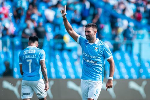 Sporting Cristal gana 2 a 0 a la  Universidad Católica de Ecuador en partido  amistoso internacional de pretemporada 2025