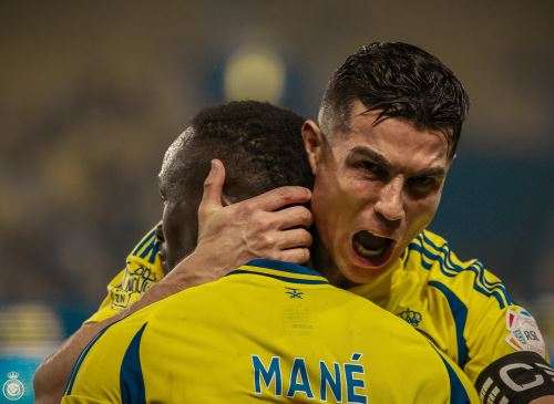 Ronaldo grita su gol con la camiseta del Al Nassr