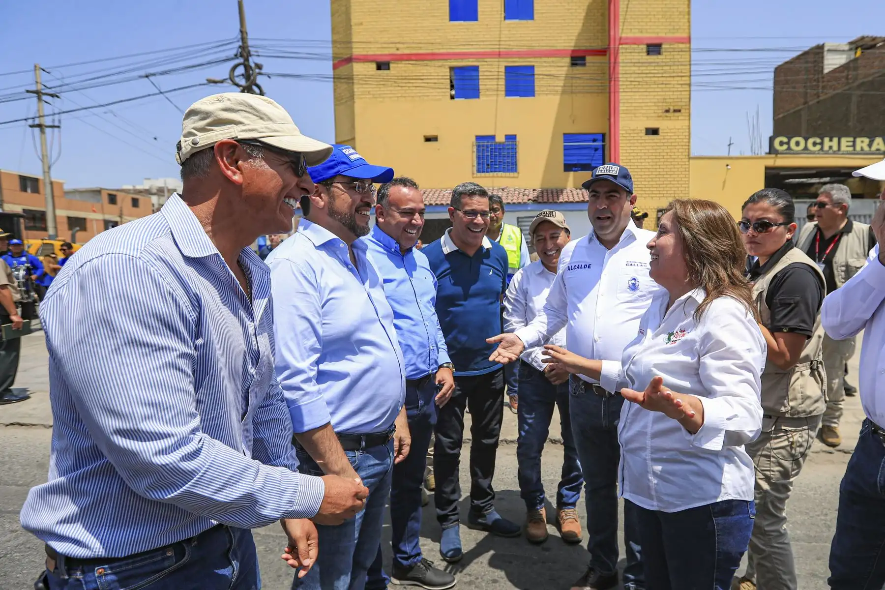 La presidenta de la República, Dina Boluarte Zegarra, participa en la ceremonia de inicio de obra de la nueva avenida Tomás Valle, en la provincia constitucional del Callao. Foto: ANDINA/ Prensa Presidencia