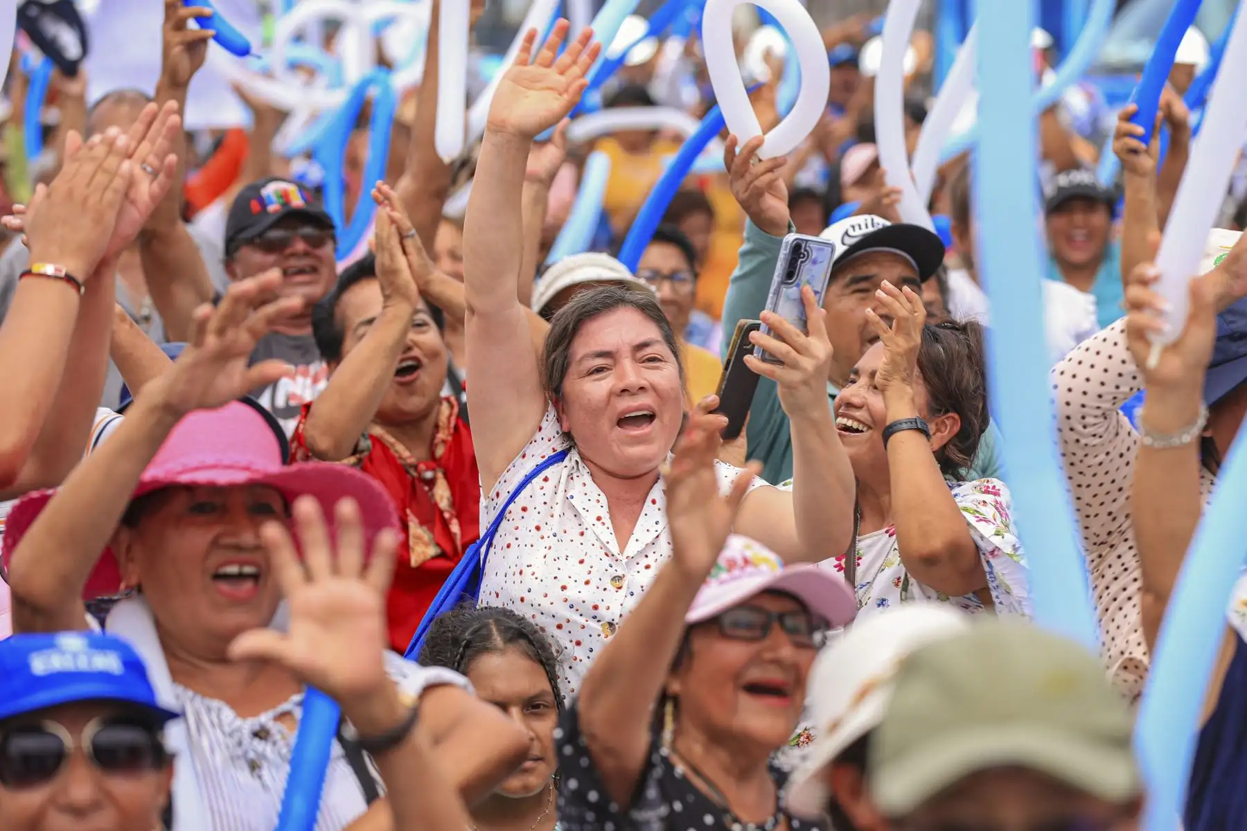 La presidenta de la República, Dina Boluarte Zegarra, participa en la ceremonia de inicio de obra de la nueva avenida Tomás Valle, en la provincia constitucional del Callao. Foto: ANDINA/ Prensa Presidencia