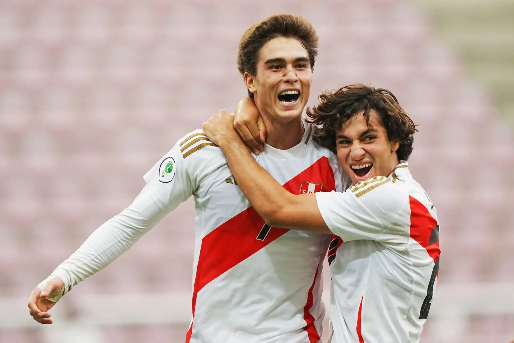 En un vibrante partido disputado en el estadio Metropolitano de Lara, Chile venció 3-2 a Perú por la tercera fecha del Grupo A del Sudamericano Sub 20 2025, dejando a la 