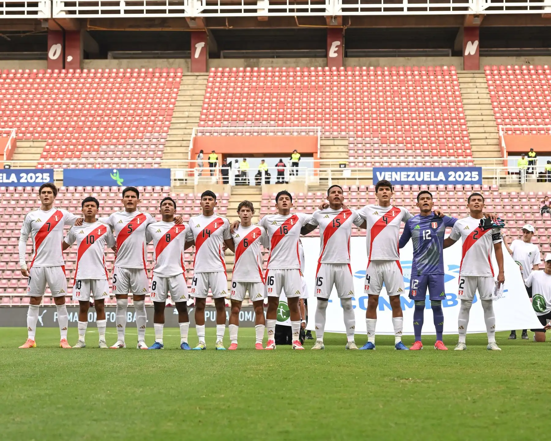En un vibrante partido disputado en el estadio Metropolitano de Lara, Chile venció 3-2 a Perú por la tercera fecha del Grupo A del Sudamericano Sub 20 2025, dejando a la 