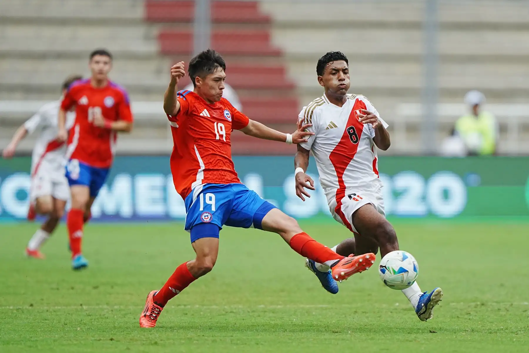 En un vibrante partido disputado en el estadio Metropolitano de Lara, Chile venció 3-2 a Perú por la tercera fecha del Grupo A del Sudamericano Sub 20 2025, dejando a la 
