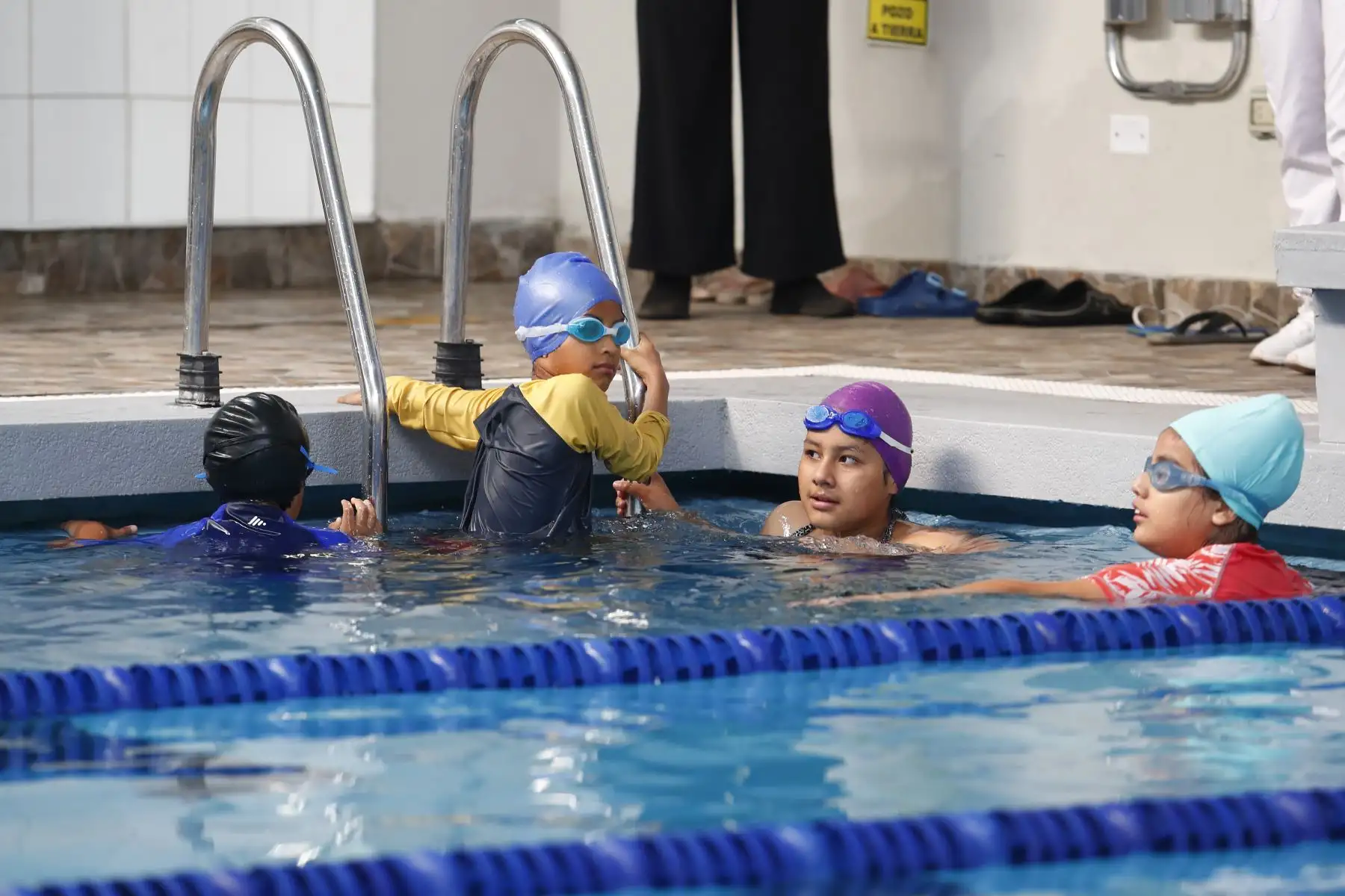 La Municipalidad de Lima, a través de la Subgerencia de Salud Pública y Agua de Emergencia, realizó una inspección sanitaria en la Piscina Municipal Virrey Toledo, ubicada en el Cercado de Lima, para constatar si se encuentra en condición saludable y apta para el uso del público en general. Foto: ANDINA/Daniel Bracamonte