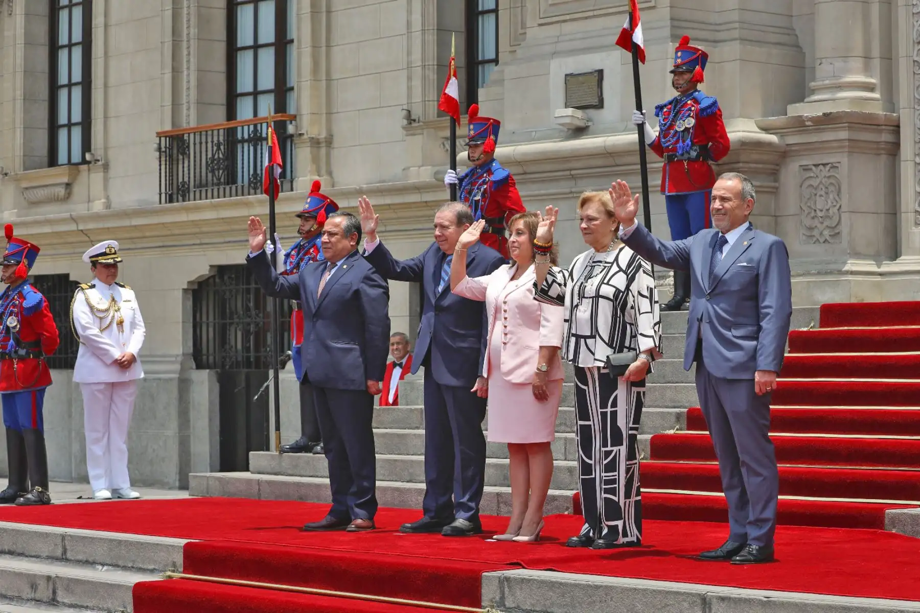 La Presidenta de la República, Dina Ercilia Boluarte Zegarra, recibe al presidente electo de Venezuela, Edmundo González Urrutia, en el marco de su visita a Perú. Foto: ANDINA/ Prensa Presidencia