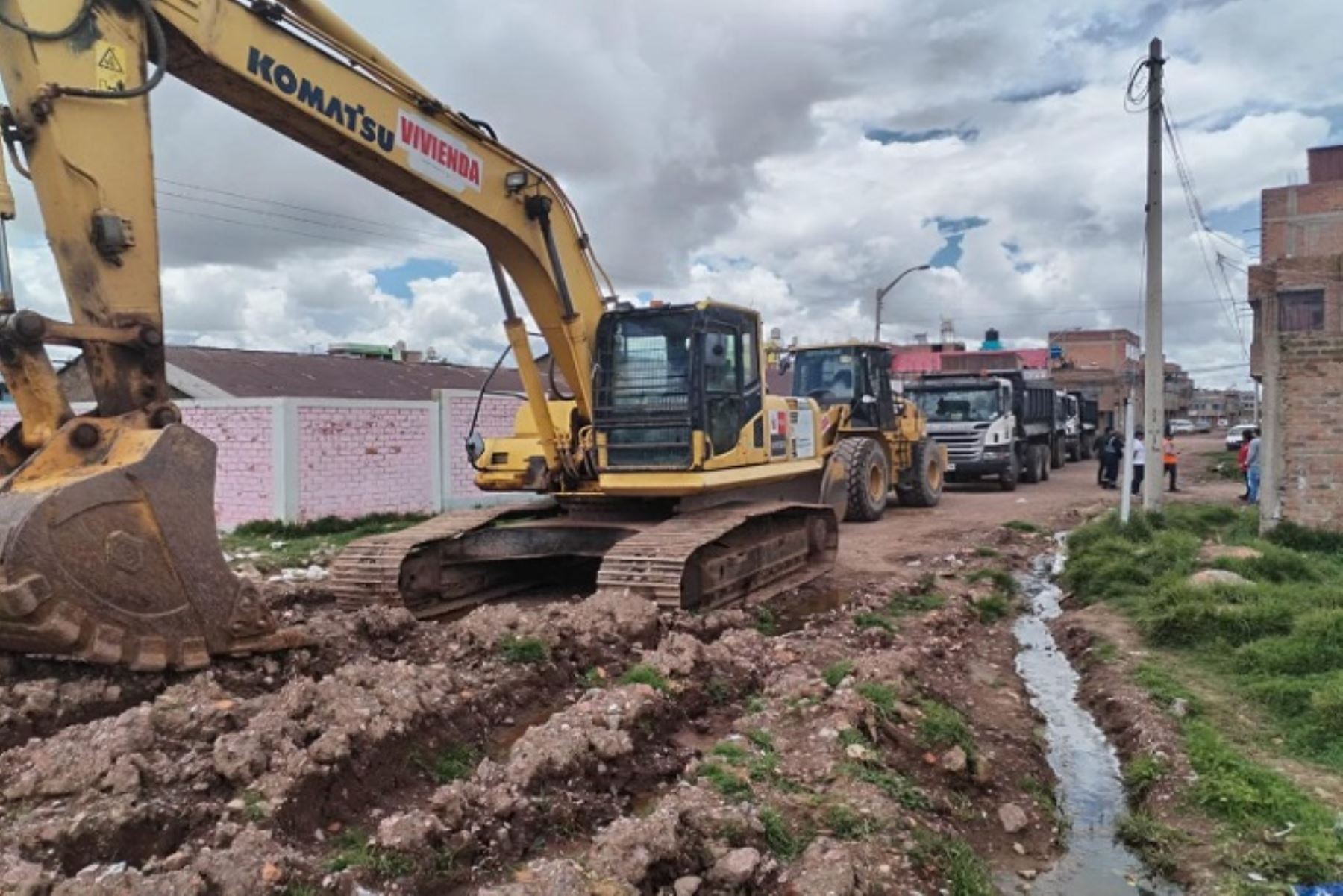 Se espera remover más de 12 mil m3 de basura, piedra, lodo y maleza, informó el Ministerio de Vivienda.