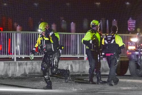 Un avión de pasajeros cae al río Potomac en Washington