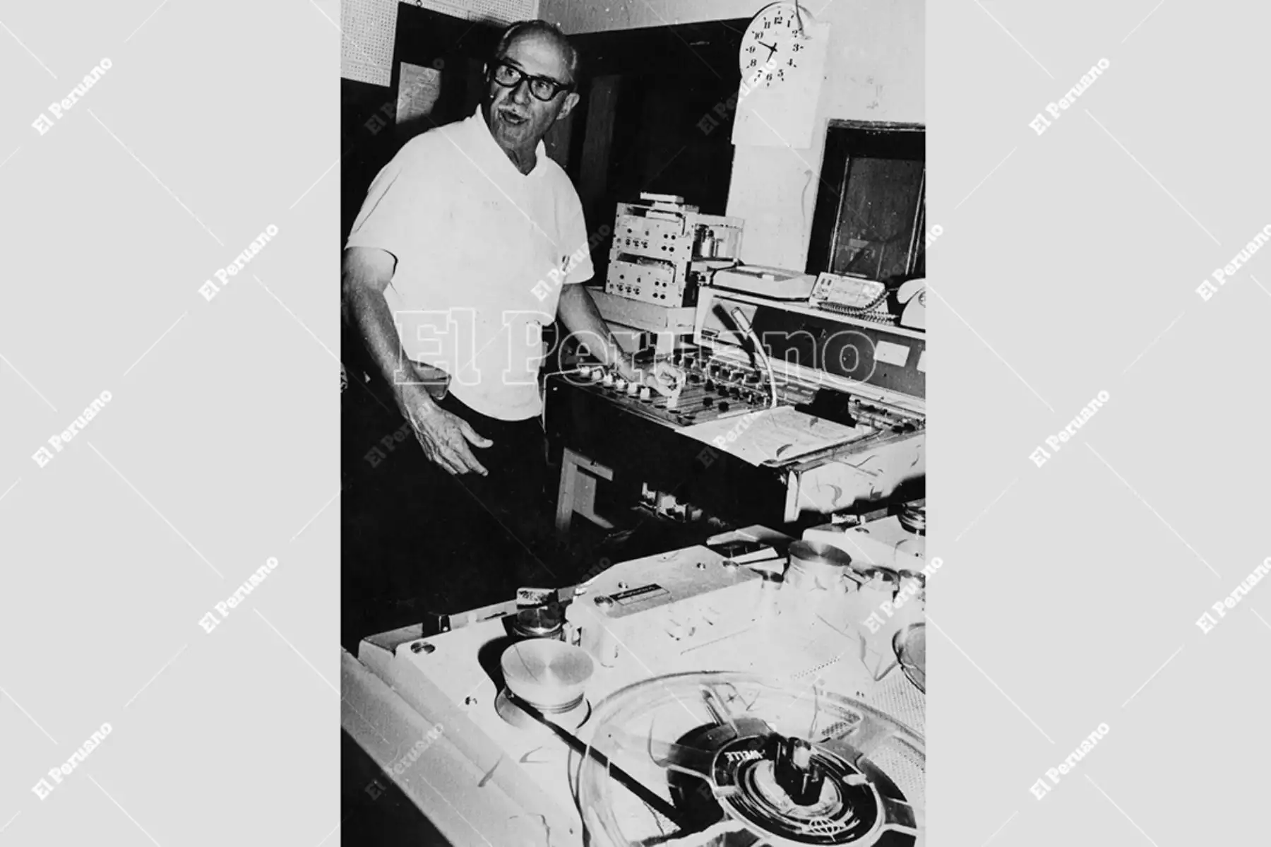 Lima - 25 enero 1987 / Personal y equipos de Radio Nacional del Perú. Foto: Archivo Histórico de El Peruano