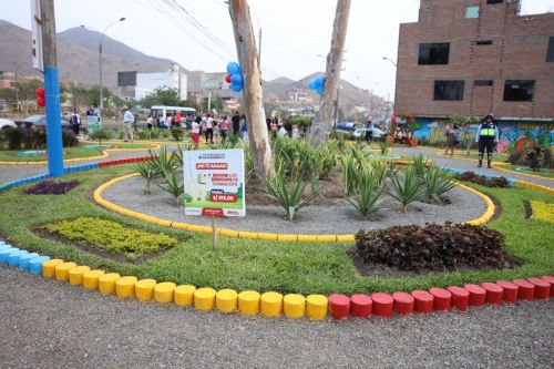 Parque La Fraternidad, en la zona industrial del distrito, permaneció abandonado durante años y ahora ha sido recuperado para los vecinos.  Foto: Difusión