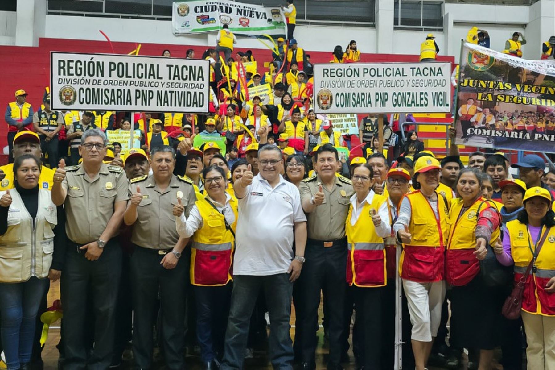 Durante su visita a Tacna, el ministro del Interior, Juan José Santiváñez, ratificó el apoyo del Gobierno a las juntas vecinales de la región como aliados claves de la Policía Nacional. ANDINA/Difusión