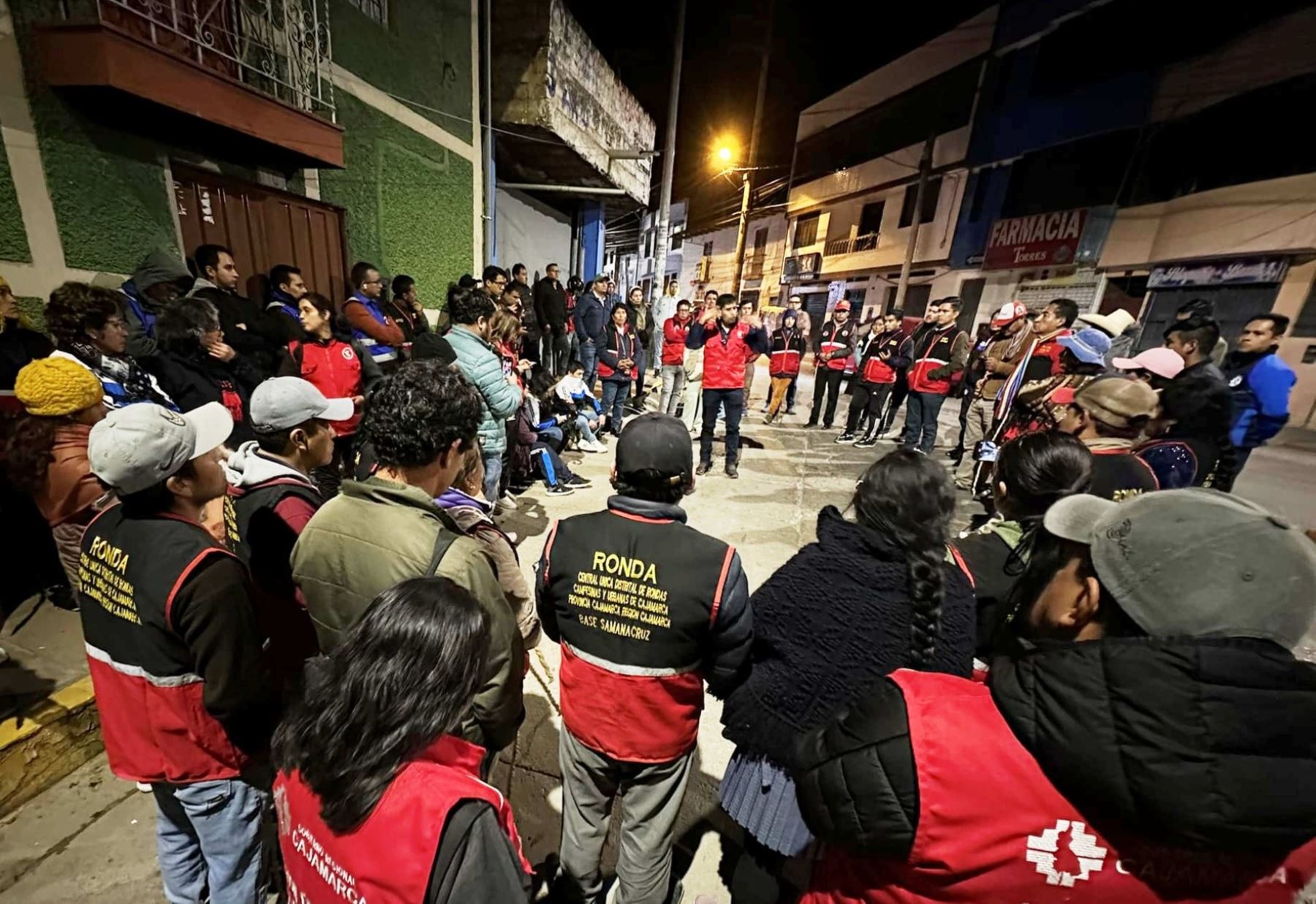 Las rondas campesinas y urbanas contribuyen con la seguridad ciudadana durante el desarrollo de las actividades del Carnaval de Cajamarca. ANDINA/Difusión