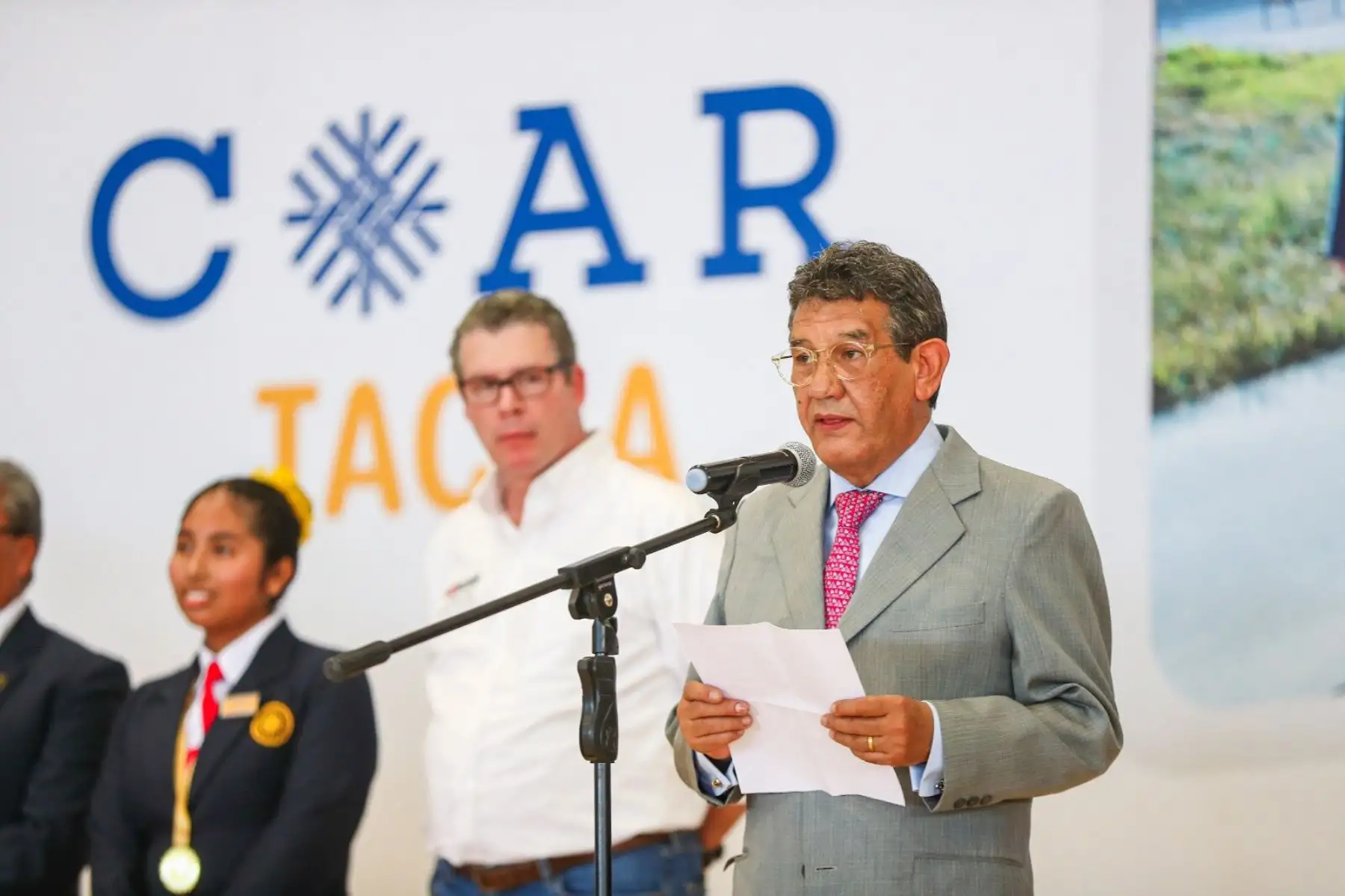 La presidenta Dina Boluarte participa en la ceremonia de inauguración del nuevo local del Colegio de Alto rendimiento (COAR) de Tacna. 
Foto: ANDINA/Prensa Presidencia