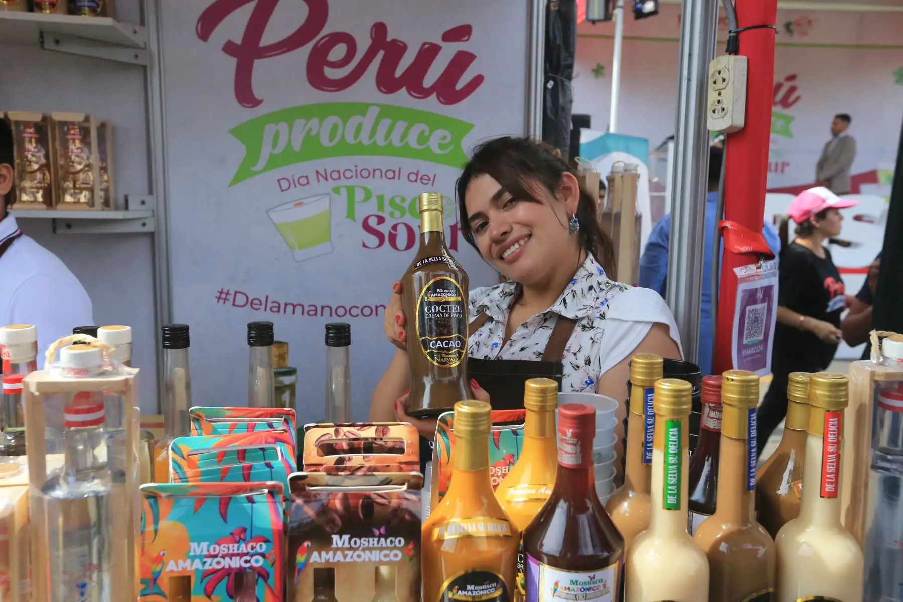 El Ministerio de la Producción y la Municipalidad Distrital de Barranco,  inauguran Feria Perú Produce por el Día Nacional del Pisco Sour, que contará con la participación de más 45 mype entre bodegas pisqueras, gastronómicas y alimentos y bebidas en general. 

Los empresarios de Ica, Lima, Tacna, Moquegua, entre otros, ofertarán lo mejor de su producción a precios increíbles de feria. FOTO:ANDINA/Hector Vinces.
