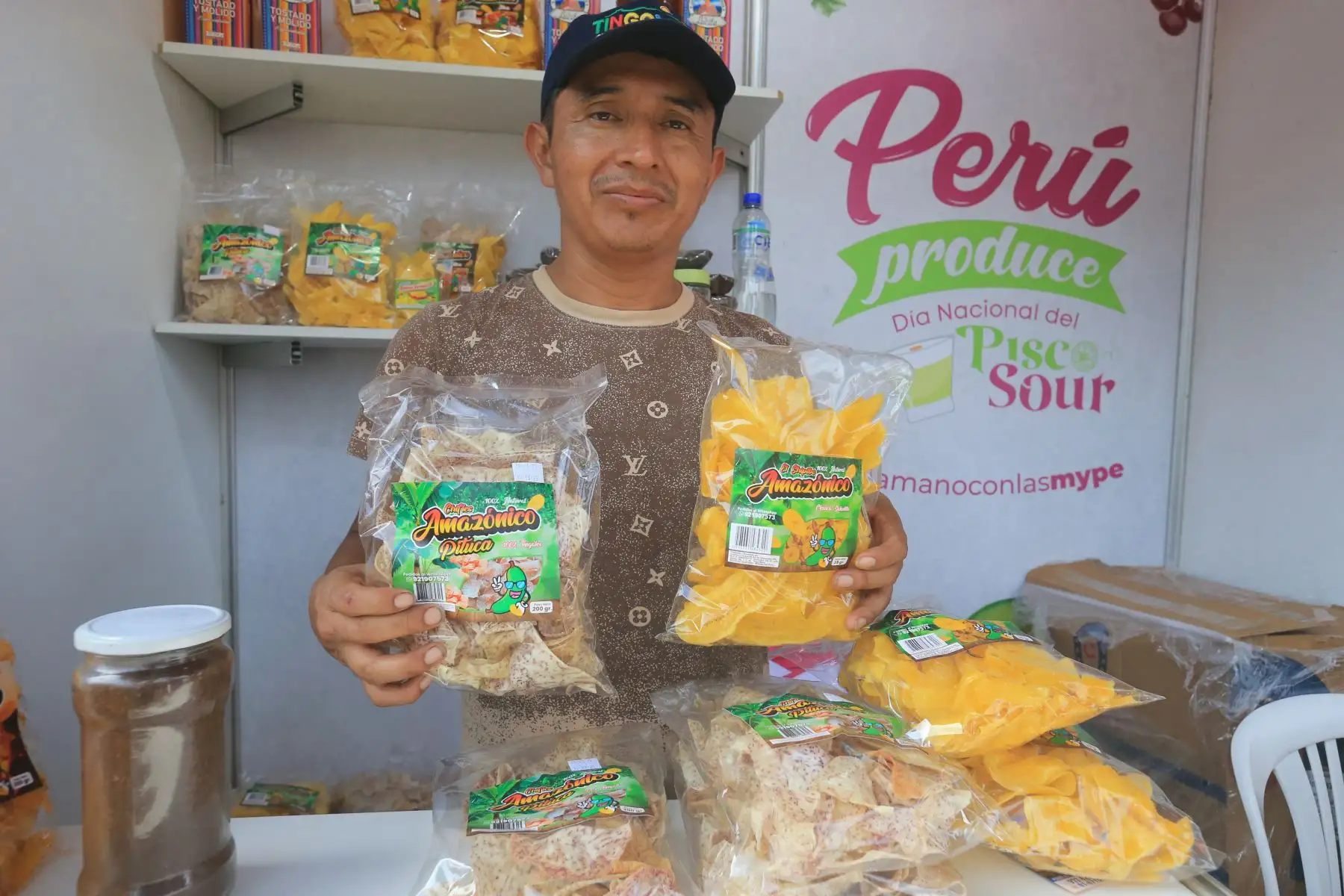 El Ministerio de la Producción y la Municipalidad Distrital de Barranco,  inauguran Feria Perú Produce por el Día Nacional del Pisco Sour, que contará con la participación de más 45 mype entre bodegas pisqueras, gastronómicas y alimentos y bebidas en general. 

Los empresarios de Ica, Lima, Tacna, Moquegua, entre otros, ofertarán lo mejor de su producción a precios increíbles de feria. FOTO:ANDINA/Hector Vinces.