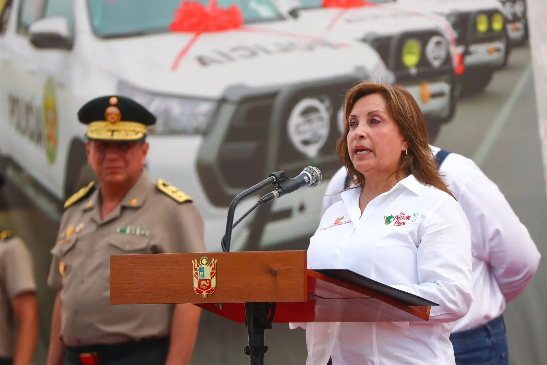 Entrega de 30 camionetas equipadas por parte del GORE Tacna a la Región Policial de Tacna. Foto: ANDINA/Prensa Presidencia