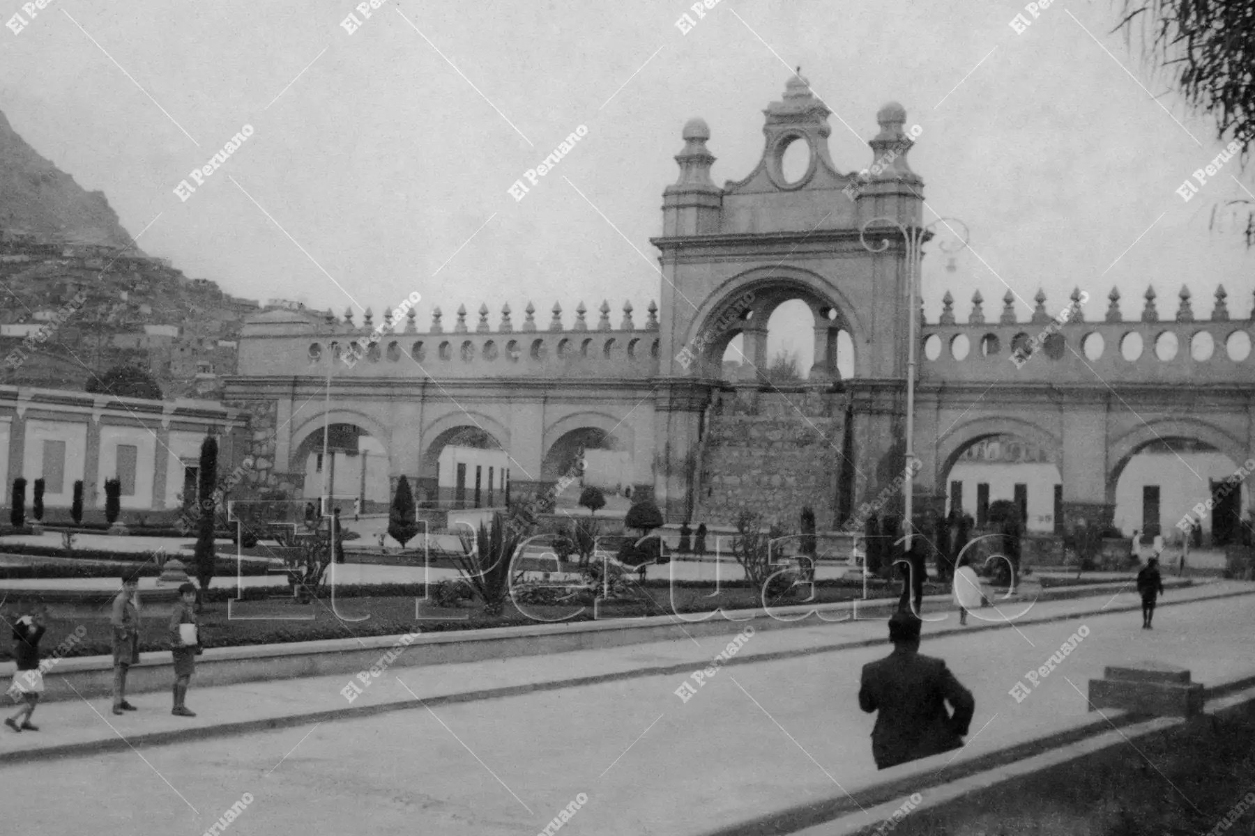 Lima - 16 marzo 1960 /  Tradicional Paseo de Aguas en el distrito del Rímac. Foto: Archivo Histórico de El Peruano
